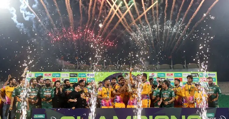 পেশোয়ার জালমির জয়